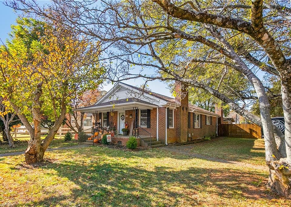 1st image of 302 S Joyner St