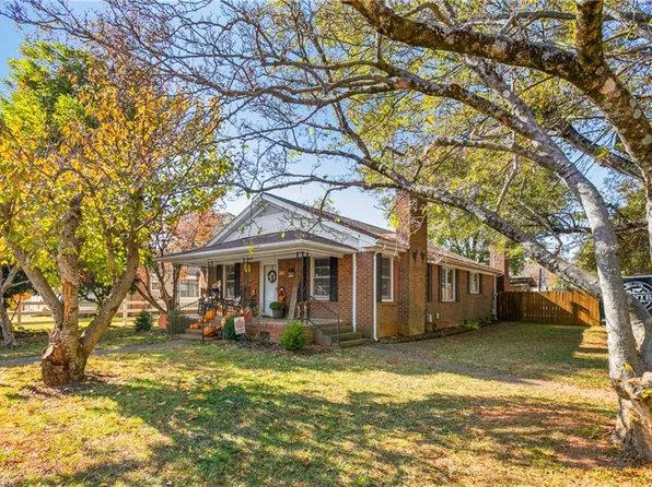 302 S Joyner St, Gibsonville, NC 27249