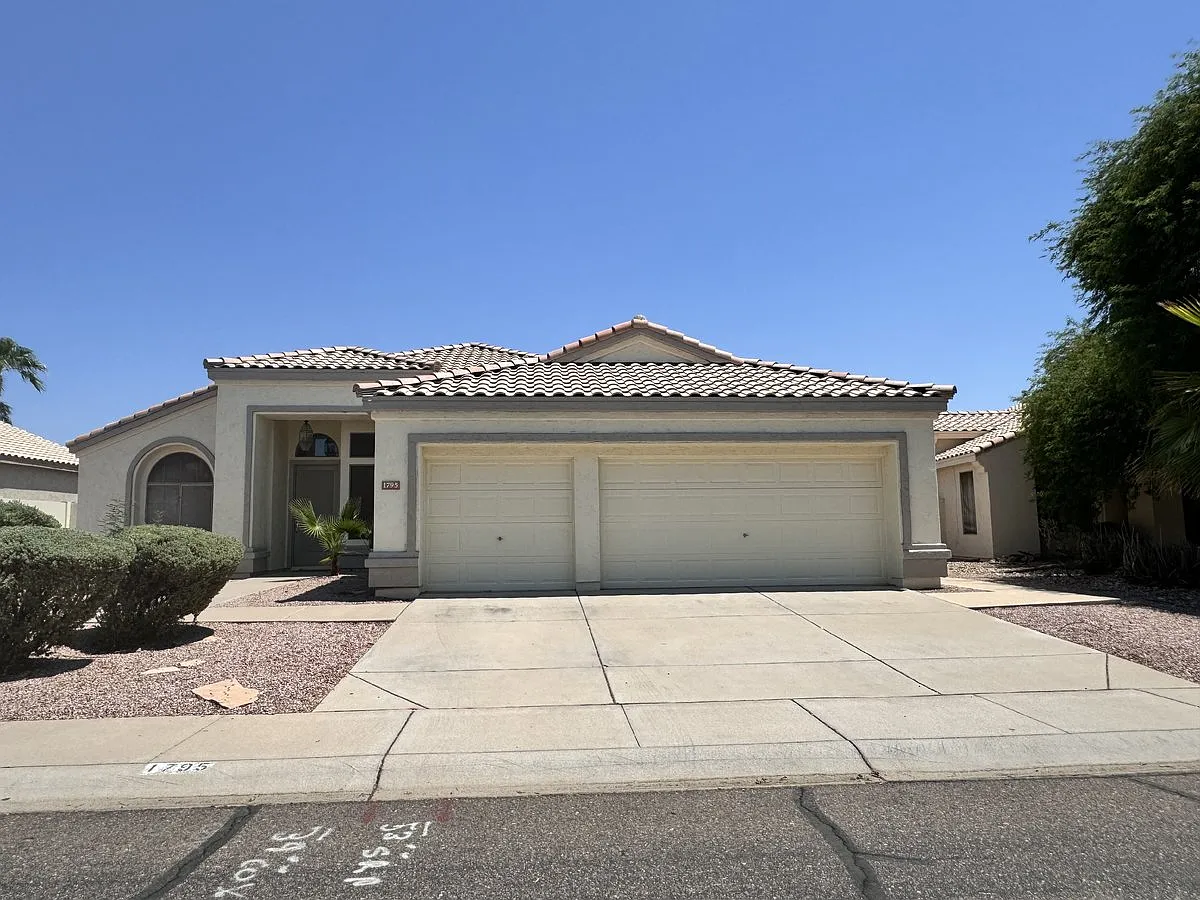 1795 West Canary Way — Photo 1
