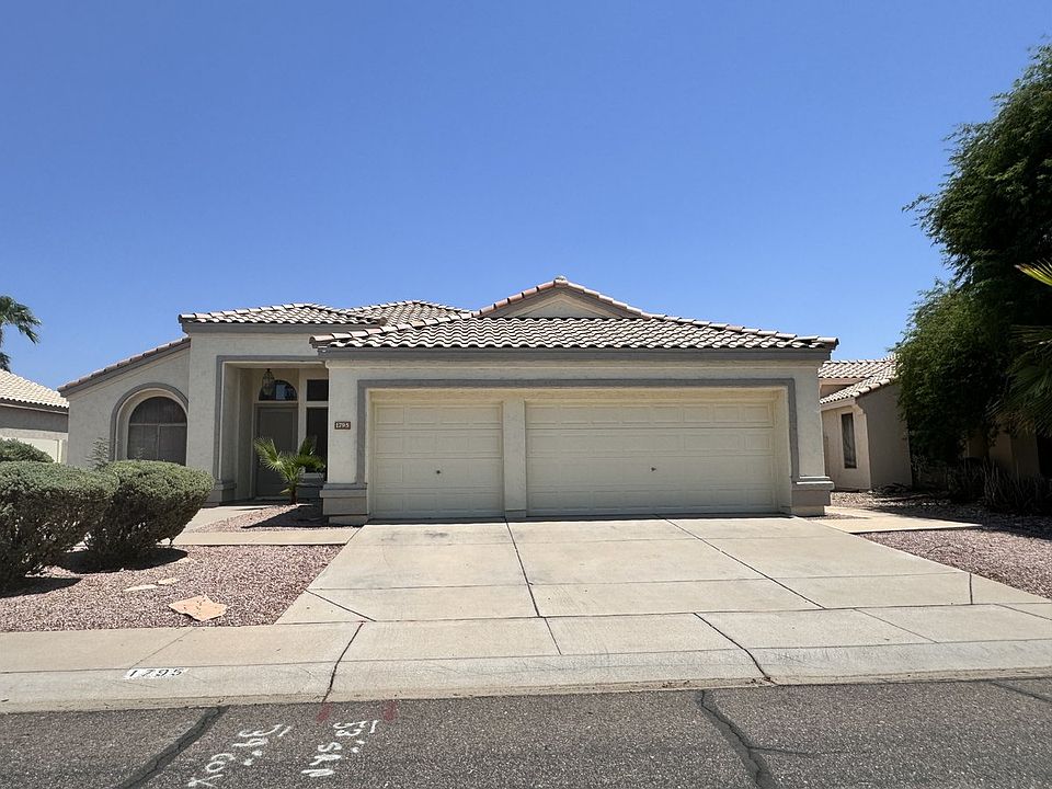 1st image of 1795 W Canary Way