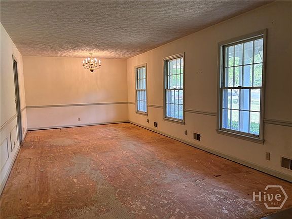 2nd image of 180 Highland Drive