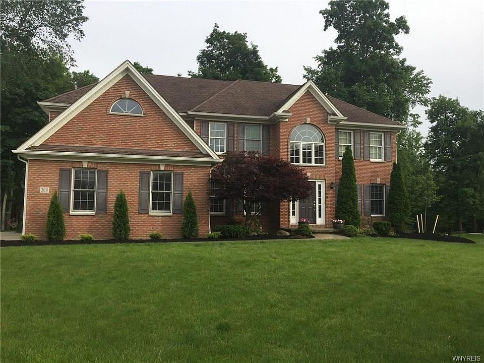 1st image of 209 Ashwood Ln