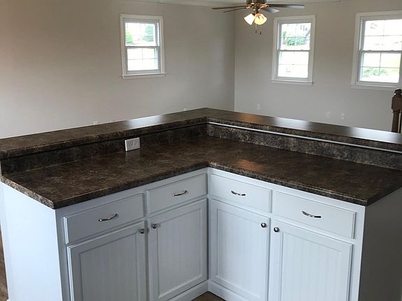4th image of 840 N 20th St