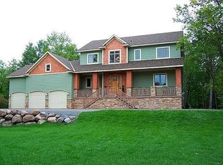 7135 Broadway Ave NE, Columbus, MN 55025