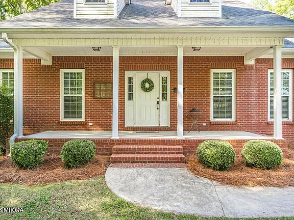 5th image of 204 Smith Rd