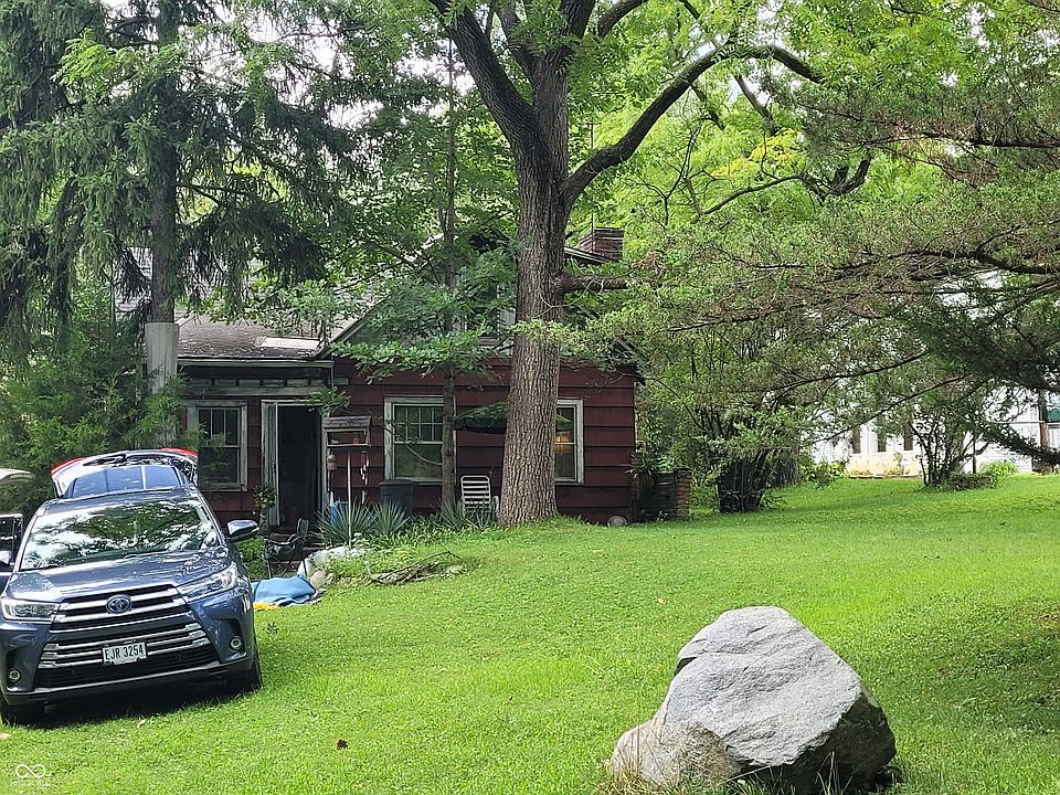1st image of 1935 W 59th St