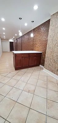 Rented by Manhattan Best Realty, Inc. | media 22