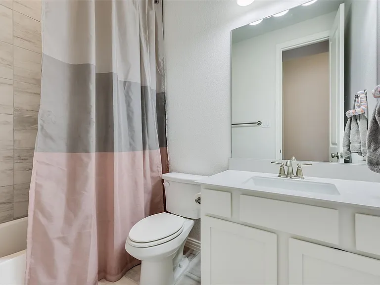 7705 Pace Ravine Dr — Photo 22