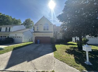 521 Windward Dr, Chesapeake, VA 23320