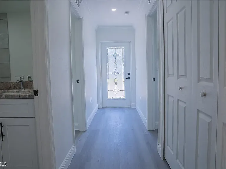 331 Detroit Ave — Photo 3