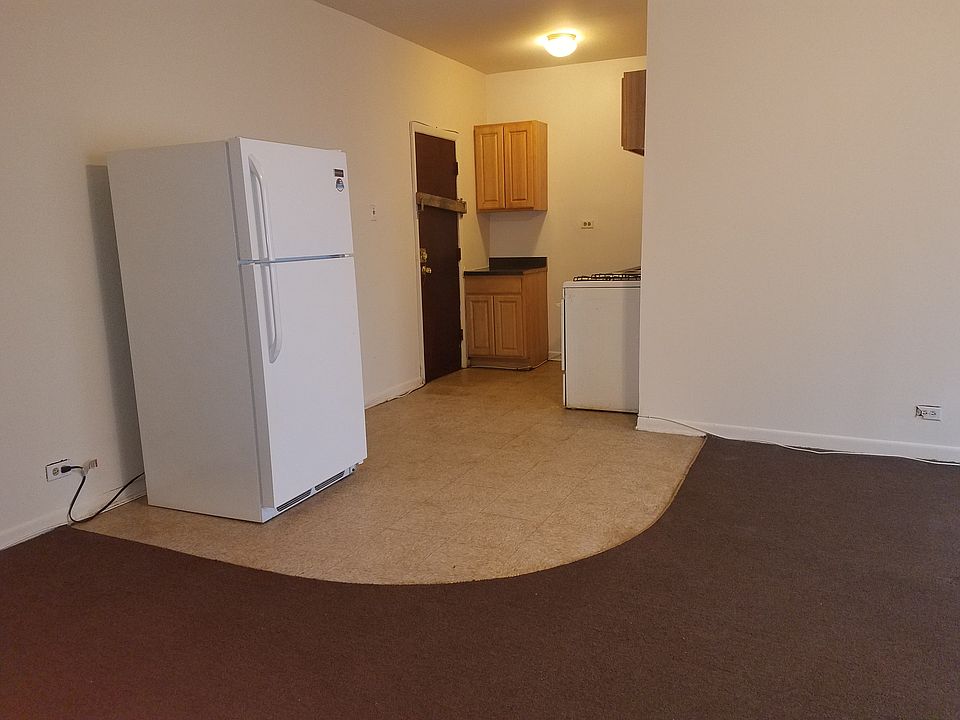 1st image of 1376 W 79th St #1376212