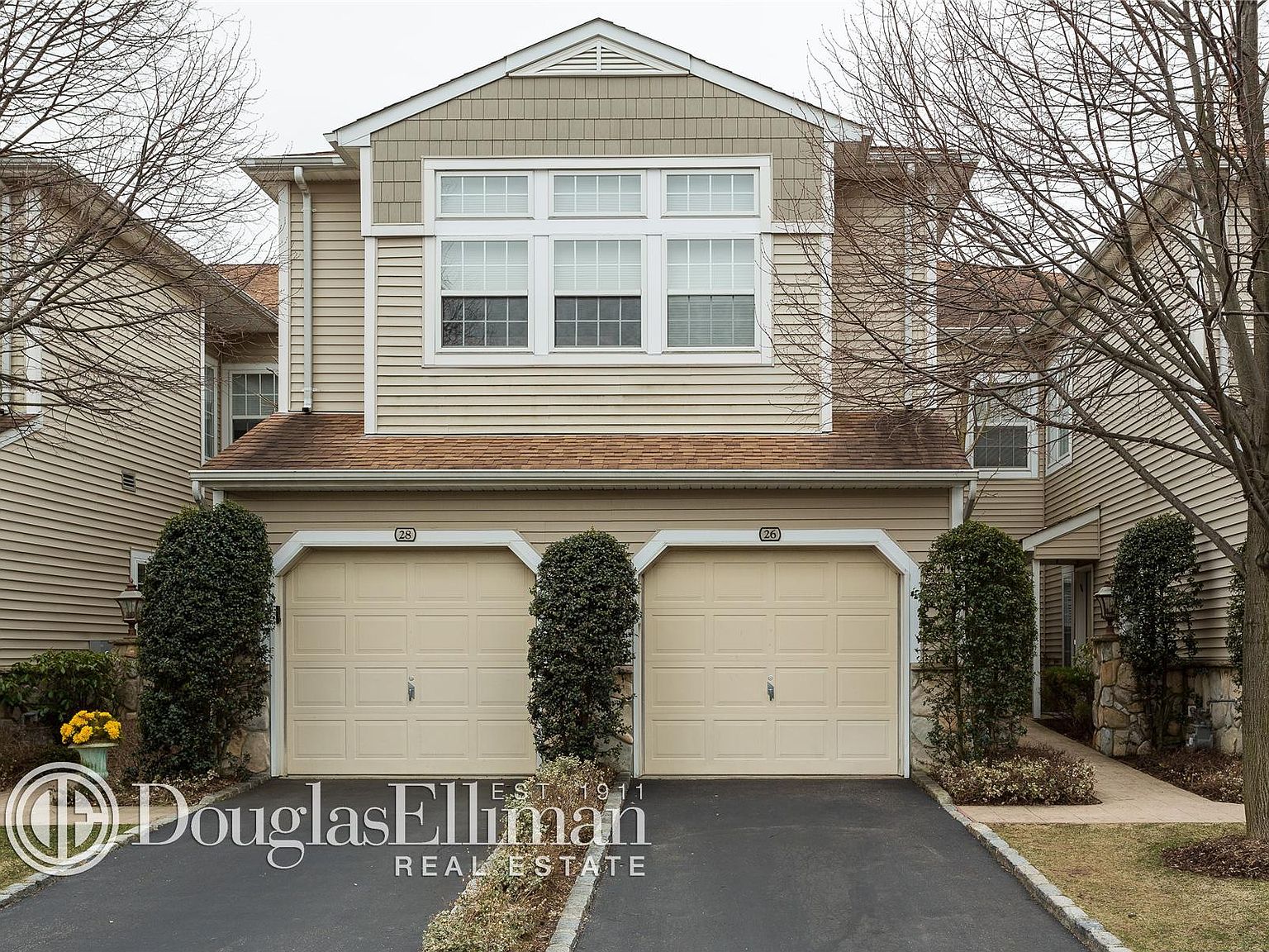 144 Carriage Ln, Plainview, NY 11803 Zillow