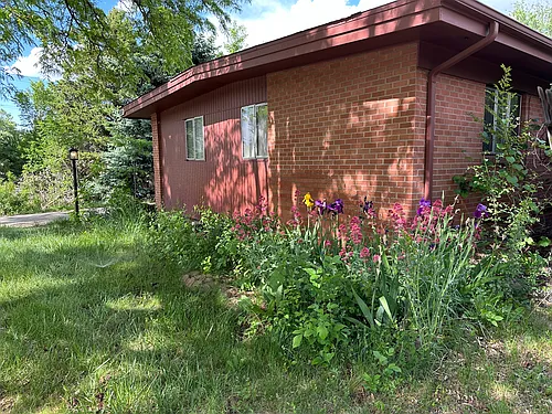 1520 S Grape St Photo 1