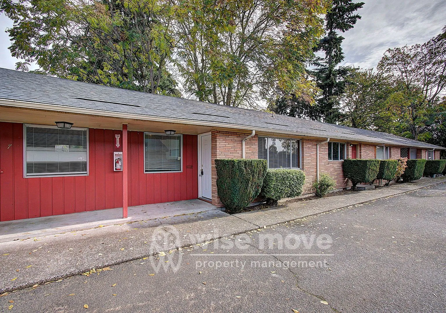 2605 E Mill Plain Blvd — Photo 2