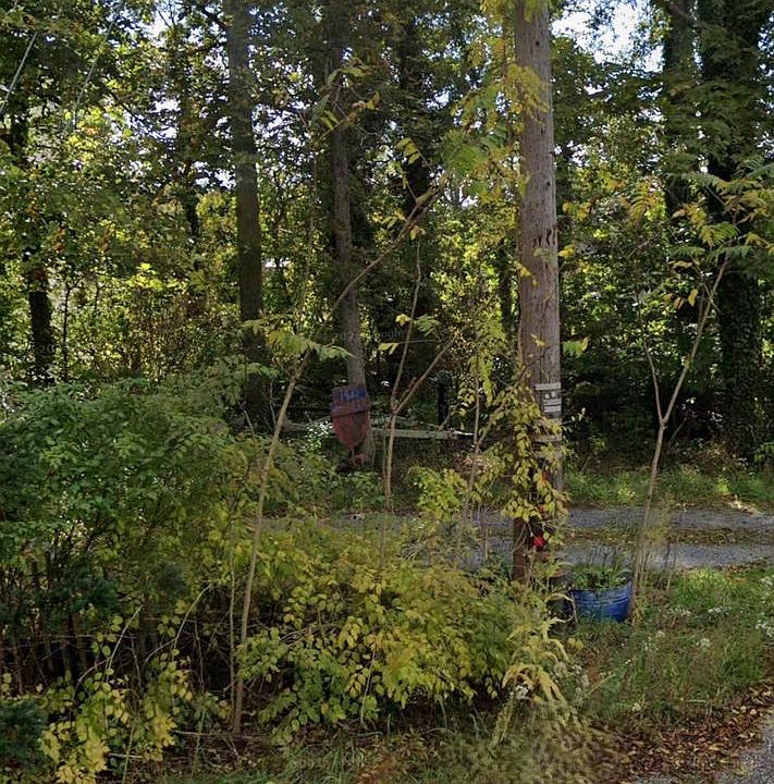 1st image of 1437 Burleigh Ave