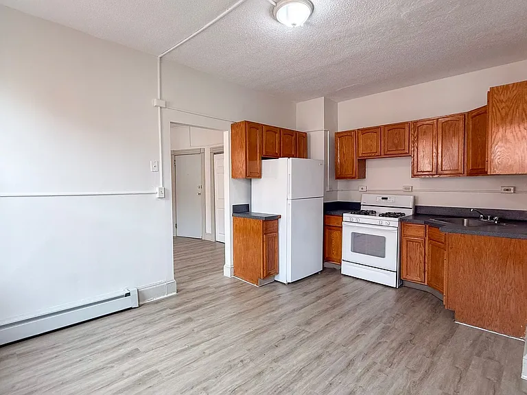 31-33 Bond St — Photo 39