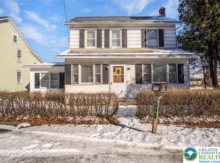 608 Monocacy Dr, Bath, PA 18014