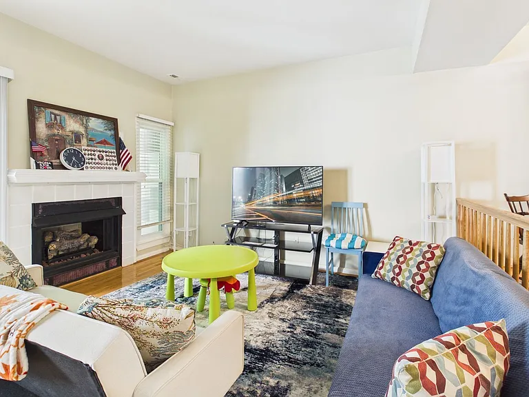 4905 Long Shadow Dr — Photo 12
