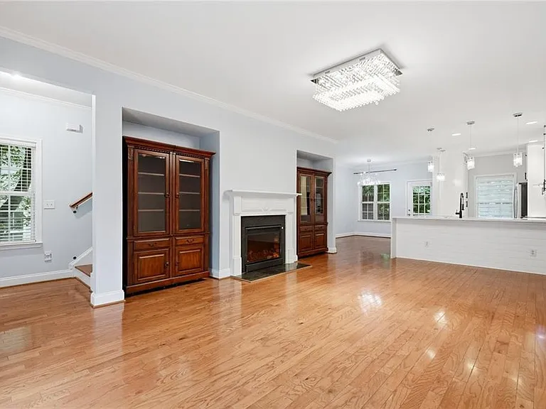2922 Ashlyn Pointe Dr — Photo 4