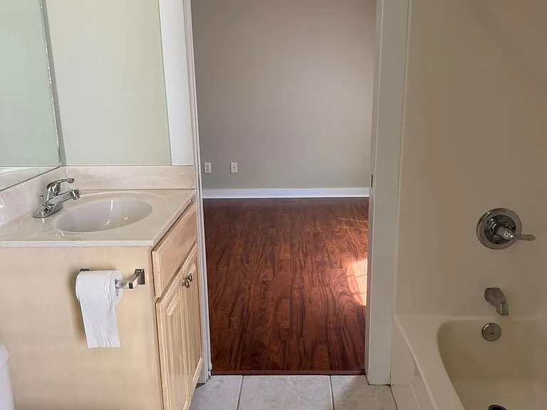 3704 Tiki Dr — Photo 9