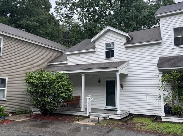 26C Indian Camp Ln #26C, Lincoln, MA 01773