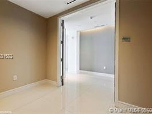 3rd image of 3300 NE 188th St APT 417