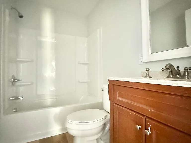 426 Atkins Ave — Photo 8