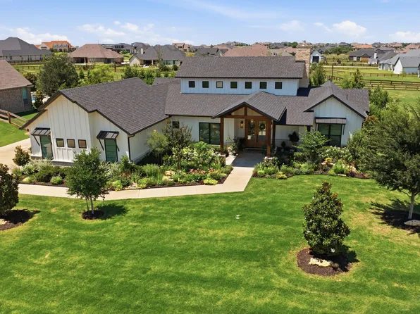 3300 Dovehill Dr, Northlake, TX 76247
