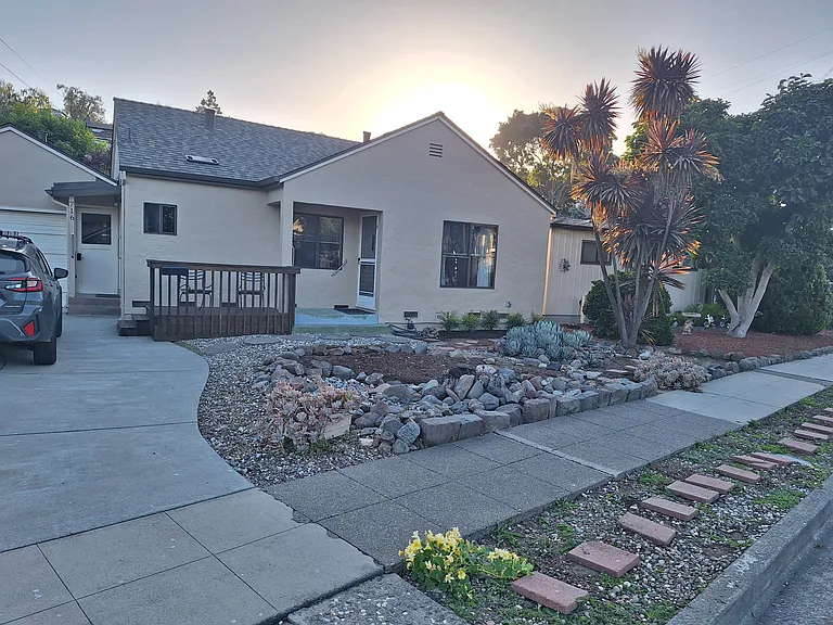 716 Mountain View Ave — Photo 1