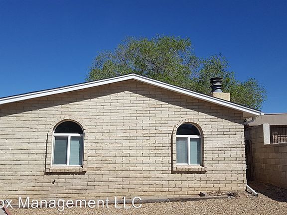 2nd image of 709 Don Cipriano Ct NE