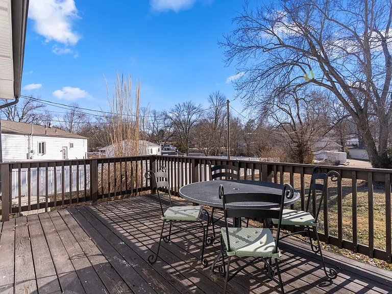 Summit Dr — Photo 26