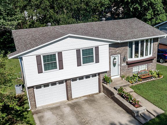 3rd image of 1326 Westview Dr