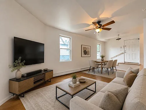 41 E 17th St #1 Photo 1