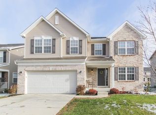 7807 Parkdale Dr, Zionsville, IN 46077