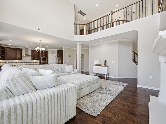 2nd image of 208 Wellwater Ave