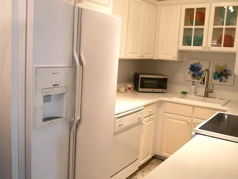 444 S Chester St #413 — Photo 20