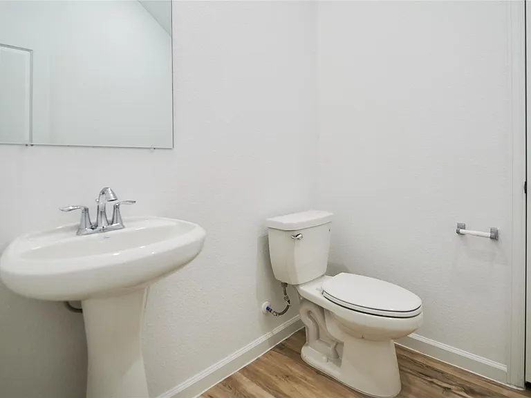 665 Royal Arch Dr — Photo 34