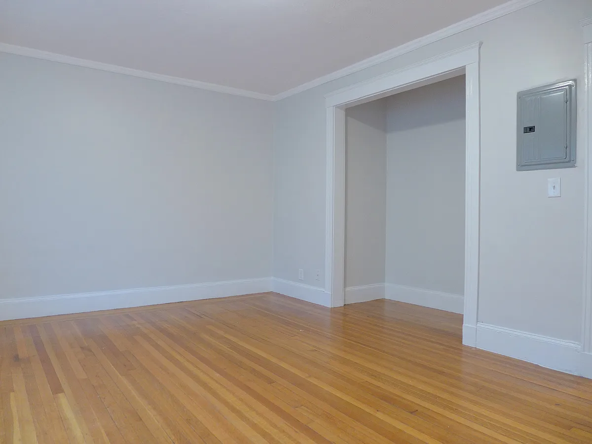 Building Photo - 23 Claymoss Rd #2