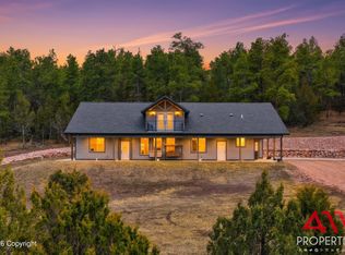 104 Holly Ave, Moorcroft, WY 82721