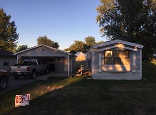 206 S 2nd St, Mapleton, IA 51034
