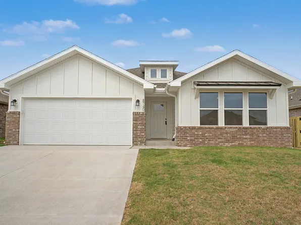 8740 Sunspire Ln, Bentonville, AR 72713