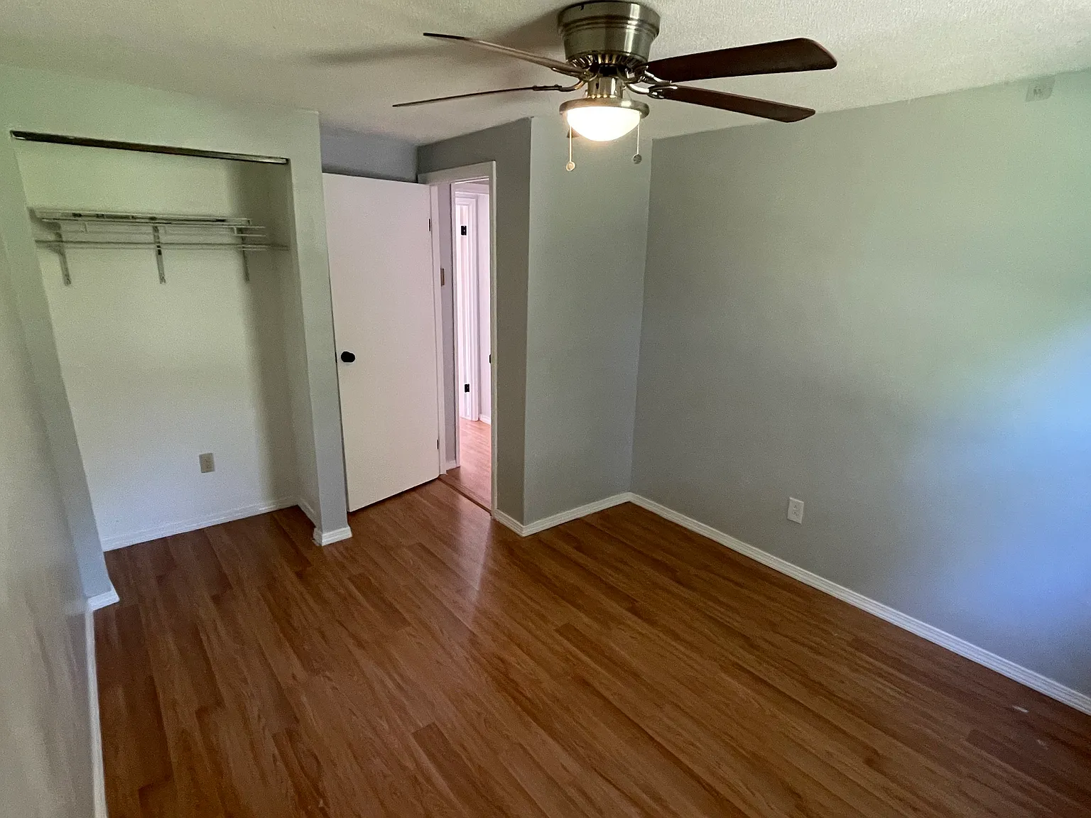 3 bed, 1200 sqft, $2,800 — Photo 4