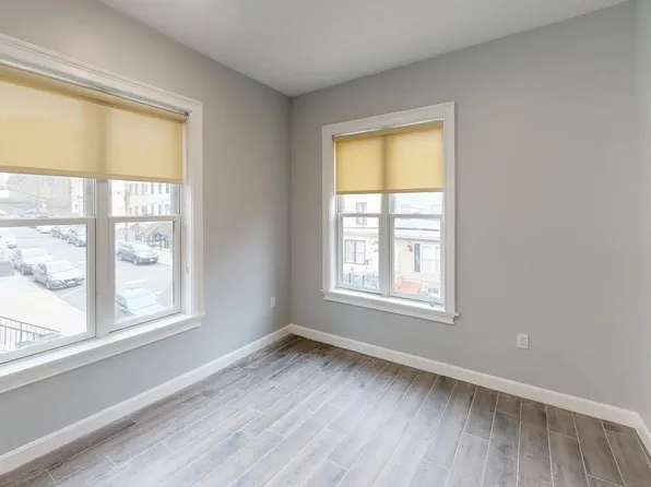 680 Grand Street image 6 of 7