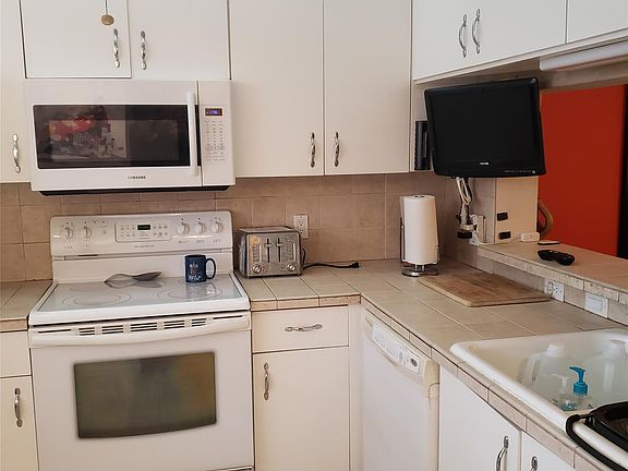 5th image of 10160 NW 24 Place #108