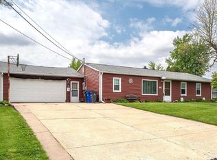 125 Florida Ave SW, Cedar Rapids, IA 52404