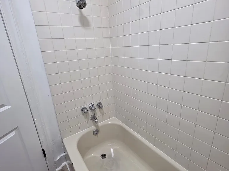 4228 N Fairhill St — Photo 15