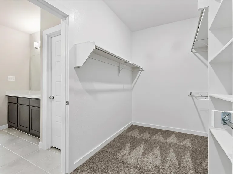 216 Arrow Wood Rd — Photo 5