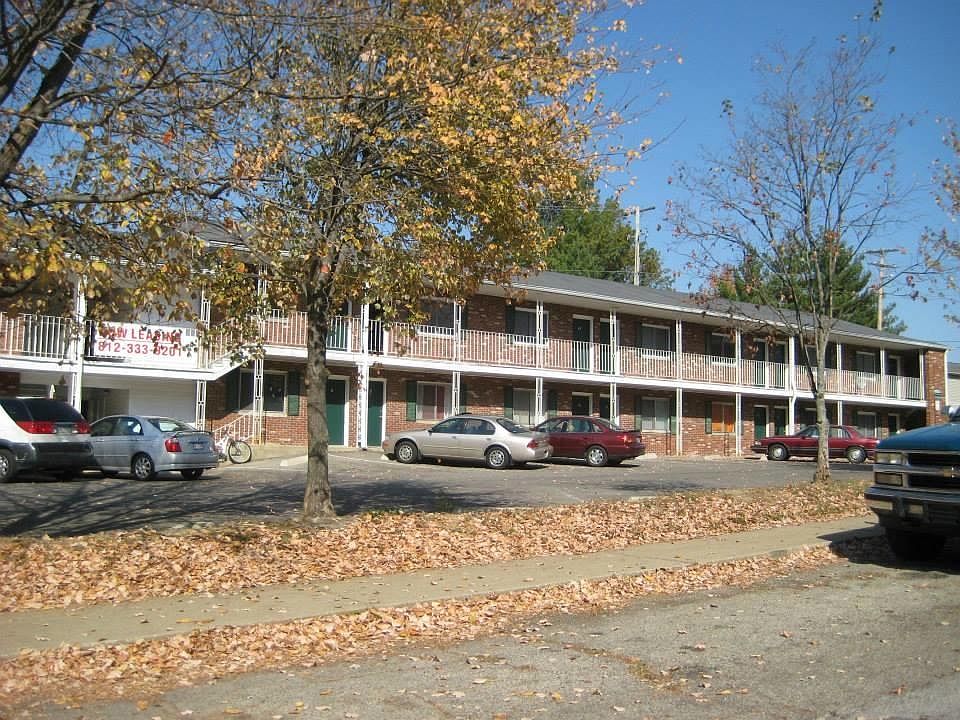 1st image of 225 E 20th St