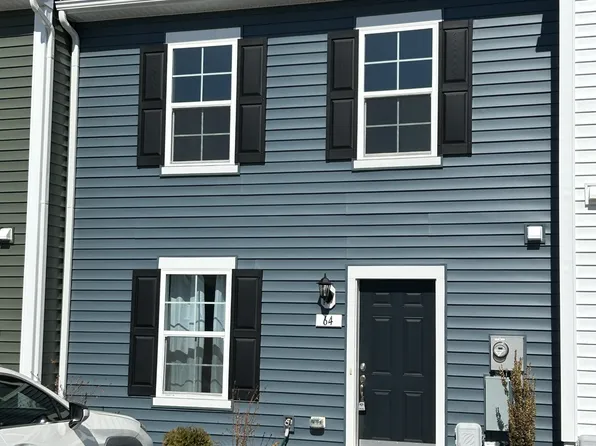 64 Balsam Ct, Bunker Hill, WV 25413