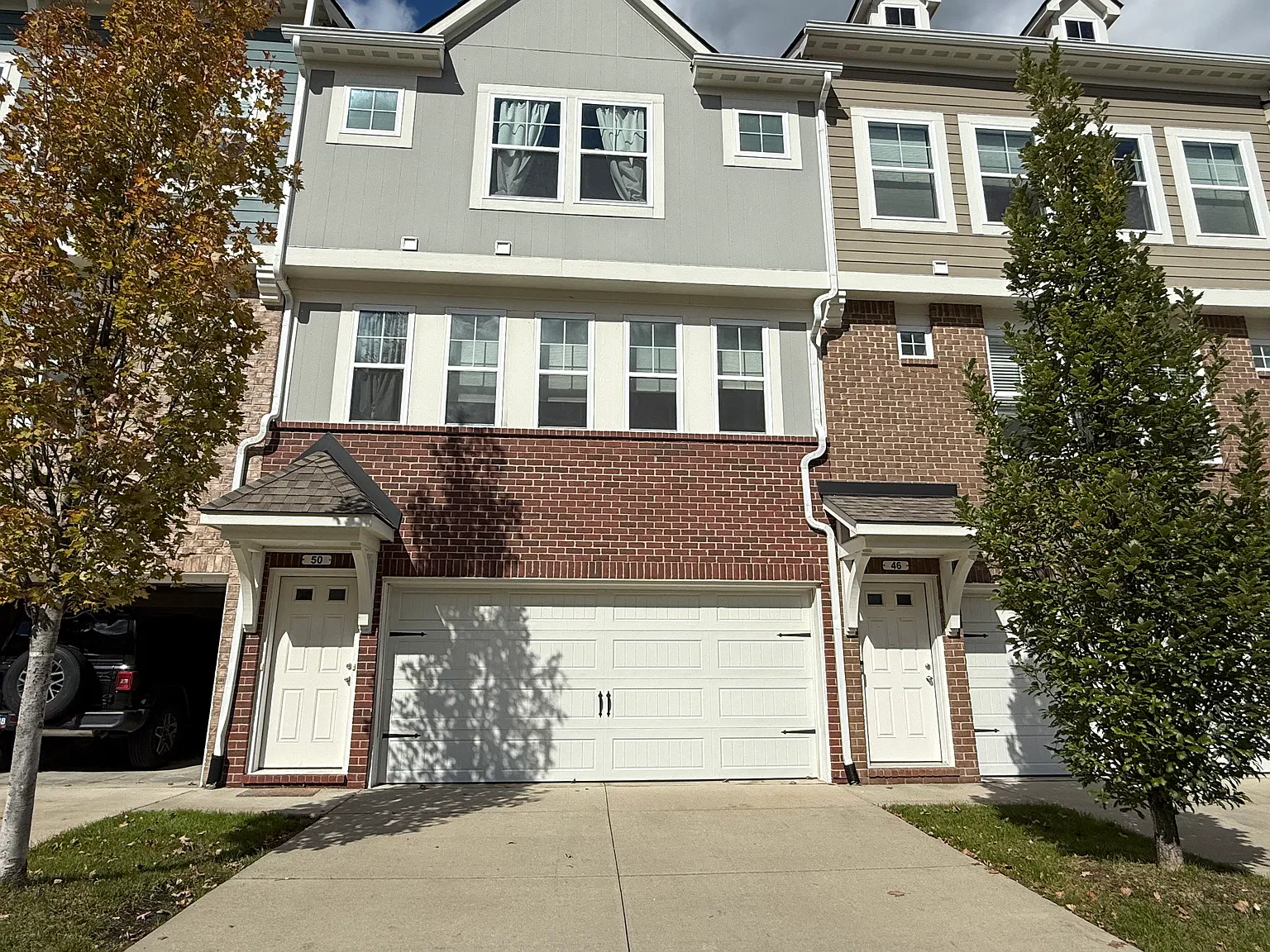 3 bed, 2.5 bath, 1750 sqft, $2,700 — Photo 2